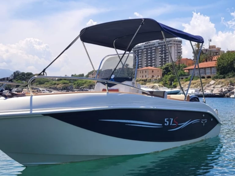 Ein Trimarchi 57 S mieten in Palermo