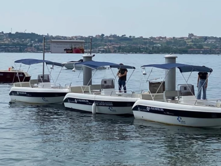 Motorboot mieten in San Felice del Benaco zum besten Preis