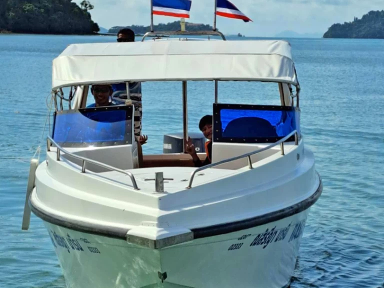 Motorboot mit oder ohne Skipper Custom Speedboat mieten in Phuket