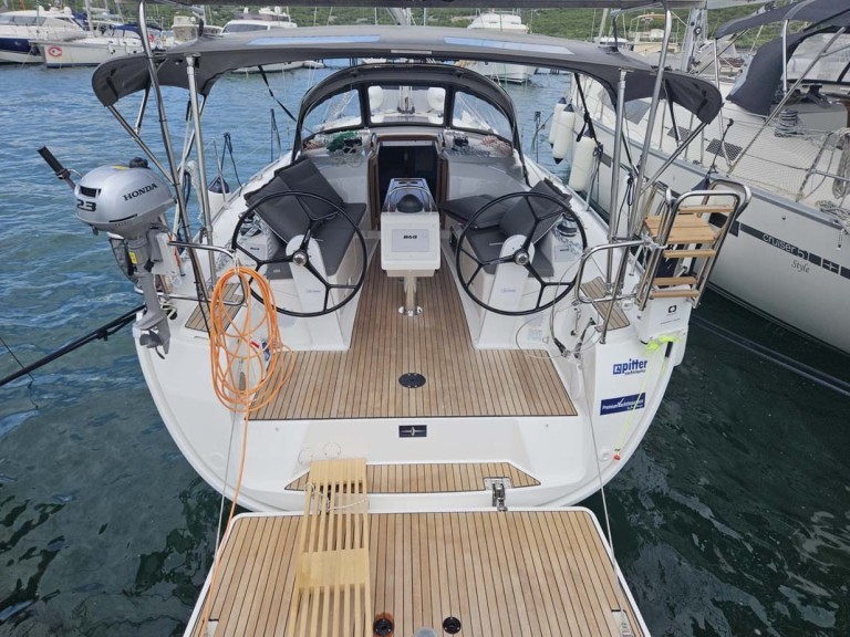 Bootsverleih Bavaria Cruiser 34 Marina Punat Samboat