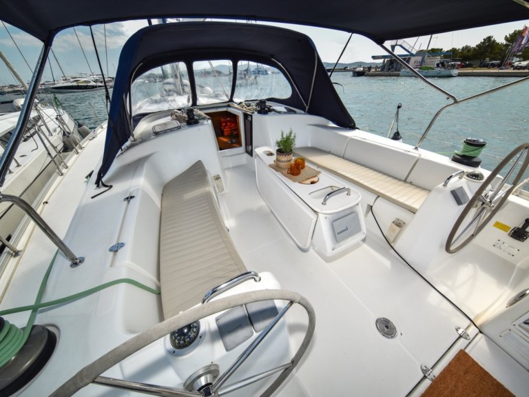 Vermietung Segelboot Bénéteau mit Führerschein