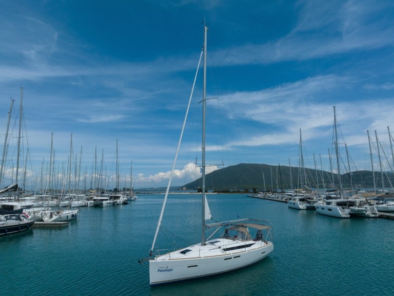 Segelboot mit oder ohne Skipper Jeanneau mieten in Lefkáda
