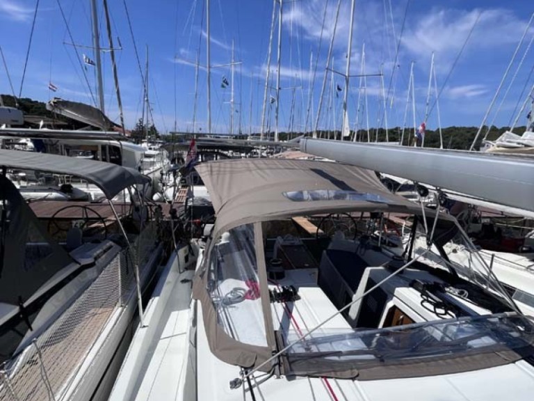 Segelboot mieten in Pula - Jeanneau Sun Odyssey 410