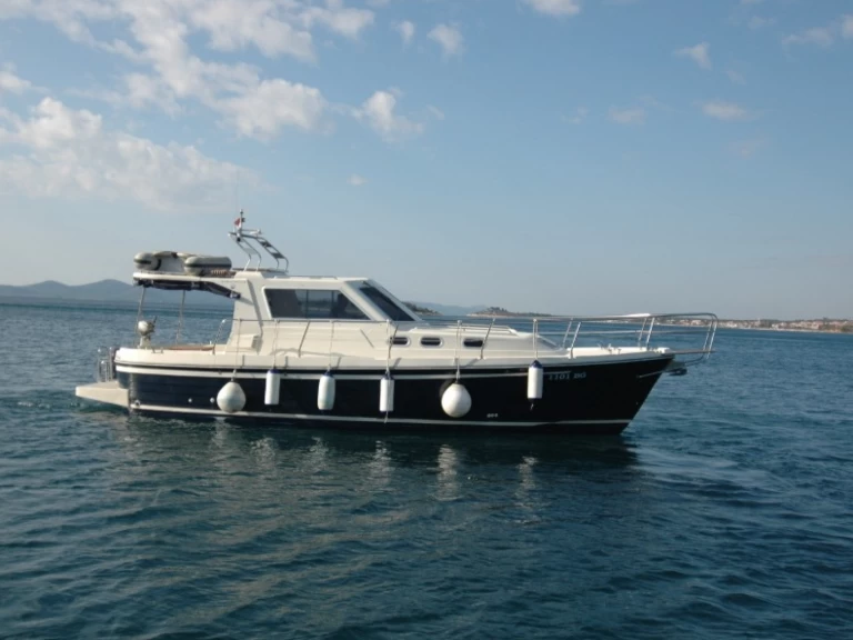 Bootsverleih Sas Vektor ADRIA 1002 Sukošan Samboat