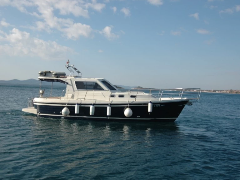 Motorboot mieten in Sukošan - Sas Vektor ADRIA 1002
