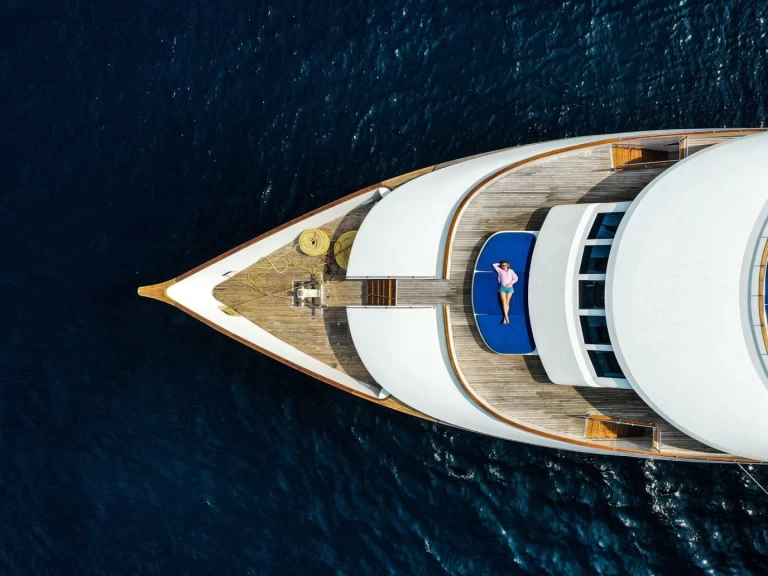 Custom Made MY Honors Legacy mieten Malé