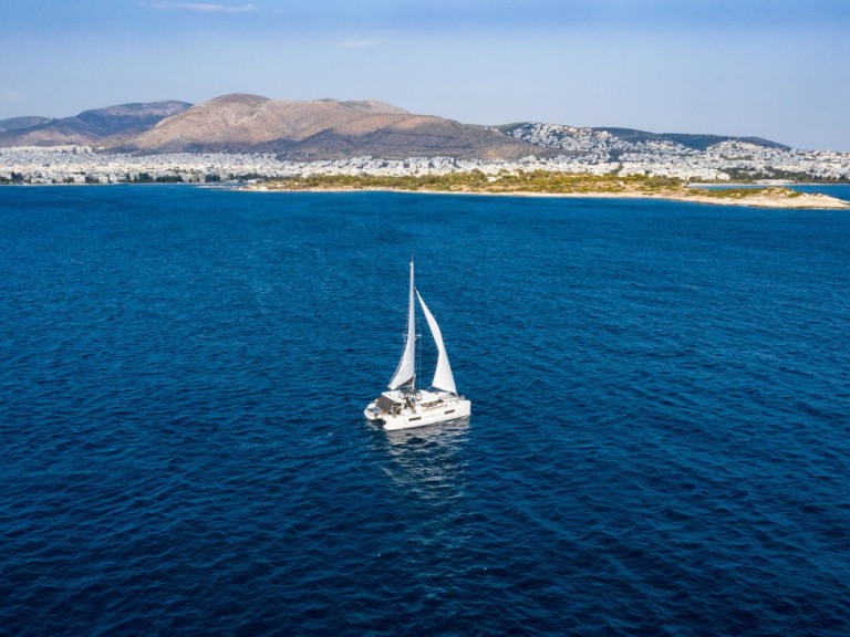 Ein Lagoon Lagoon 40 mieten in Gouviá