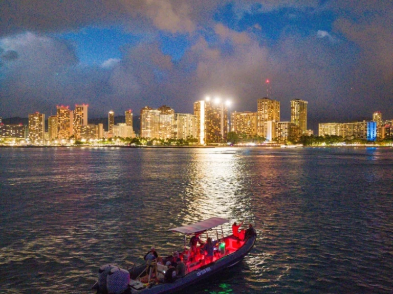 Schlauchboot mieten in Honolulu zum besten Preis