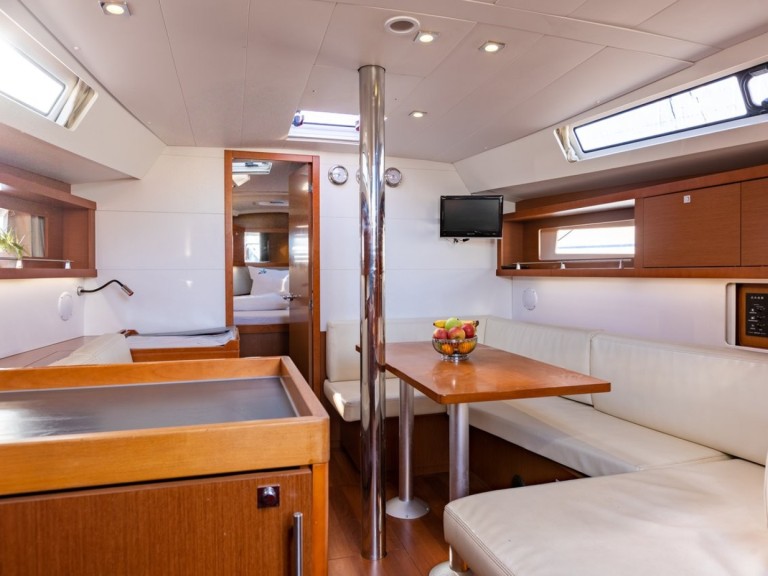 Bénéteau Oceanis 41.1 mieten Punat