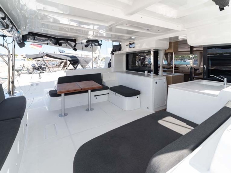 Ein Lagoon Lagoon 46 mieten in Portocolom