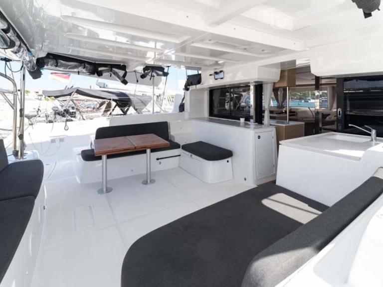 Ein Lagoon Lagoon 46 mieten in Portocolom