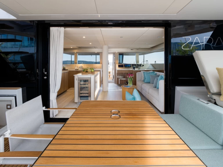 Katamaran mit oder ohne Skipper Sunreef mieten in Kaštel Gomilica