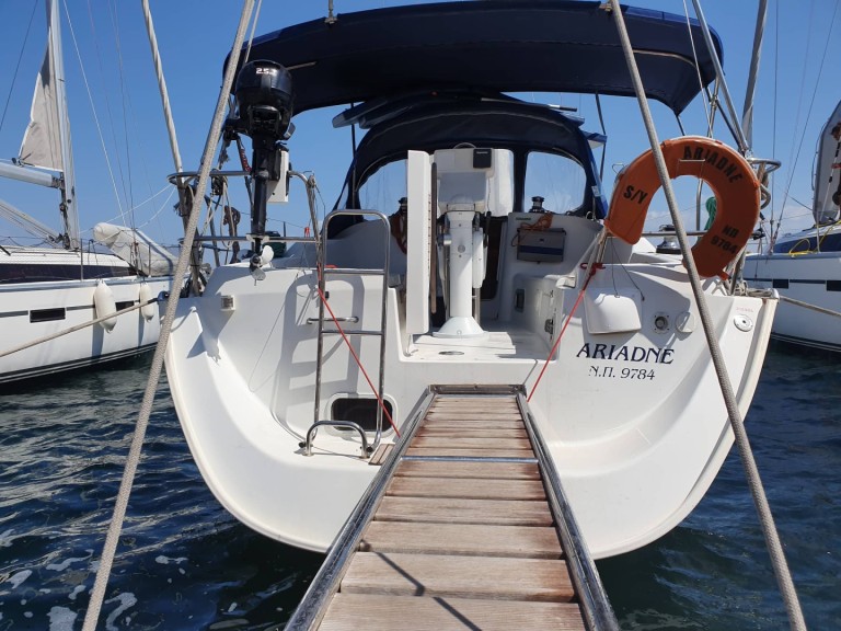 Ein Bénéteau Oceanis 343 Clipper mieten in Préveza