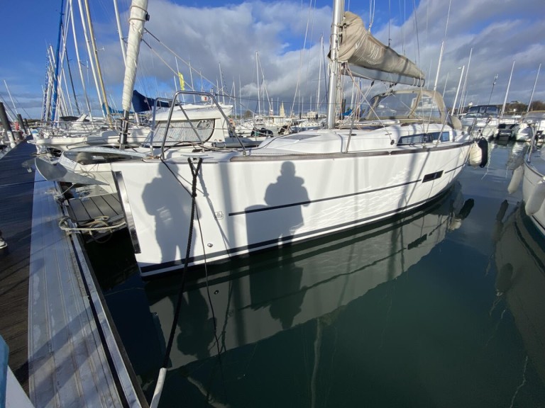 Segelboot mit oder ohne Skipper Dufour mieten in La Rochelle