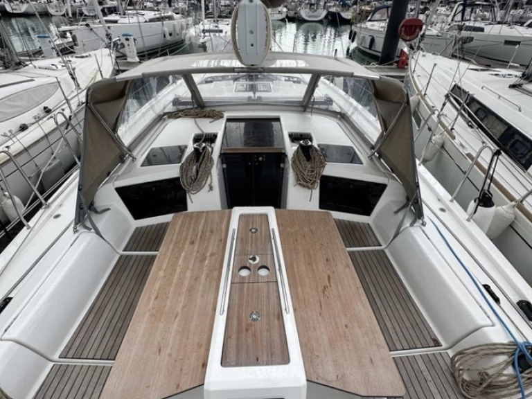 YachtCharter in La Rochelle - Dufour Dufour 390 auf SamBoat