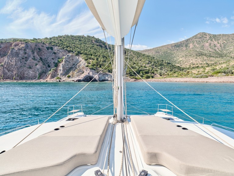 YachtCharter in Álimos - Lagoon Lagoon 51 auf SamBoat