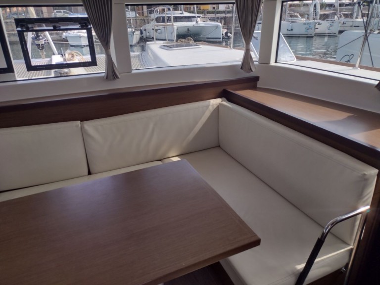 Katamaran mieten in Kotor - Lagoon Lagoon 40