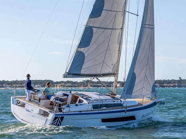 Boot mieten Capo d'Orlando günstig Dufour 37