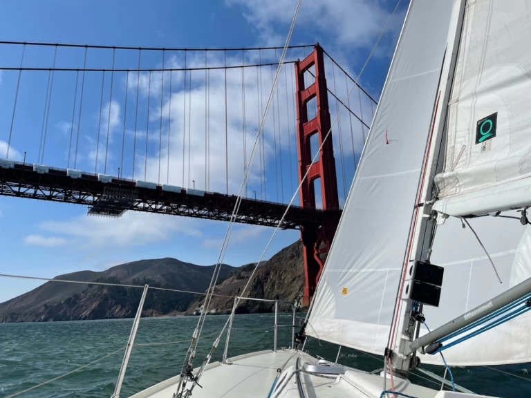 Ein J Composites J 105 mieten in San Francisco