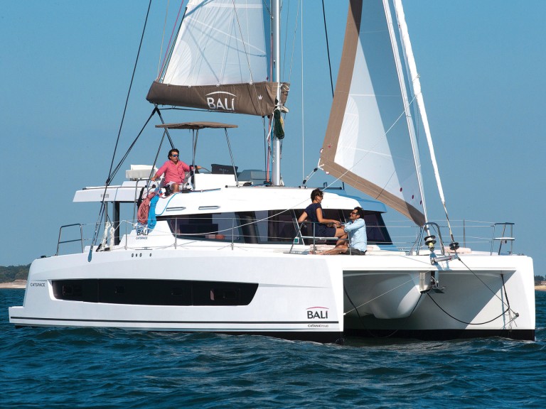 Katamaran mit oder ohne Skipper Bali Catamarans mieten in Mandalina Marina