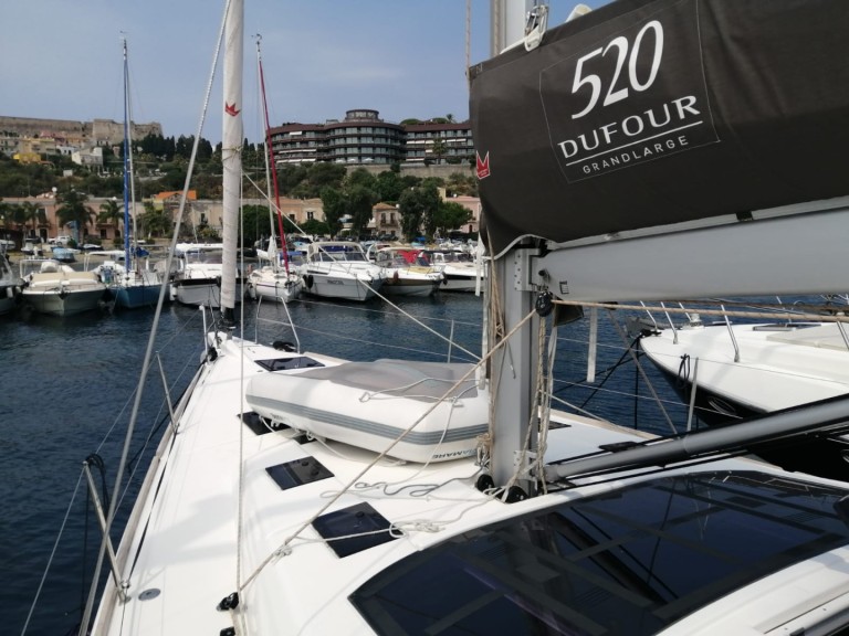 YachtCharter in Poseidon Marina - Dufour Dufour 520 Grand Large auf SamBoat