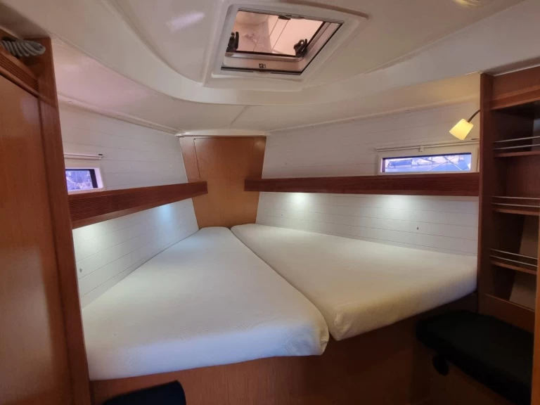 YachtCharter in Izola - Bavaria Cruiser 36 auf SamBoat