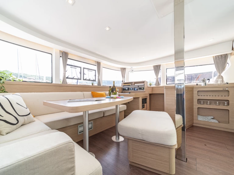 Katamaran mieten in Skradin zum besten Preis