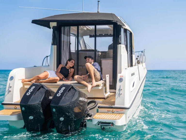 Motorboot mit oder ohne Skipper Quicksilver mieten in Dubrovnik