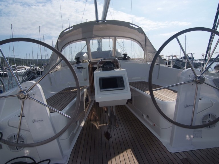 Bavaria Cruiser 37 mieten Punat