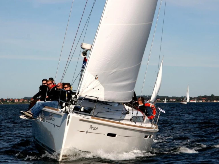 Boot mieten Heiligenhafen günstig Sun Odyssey 439