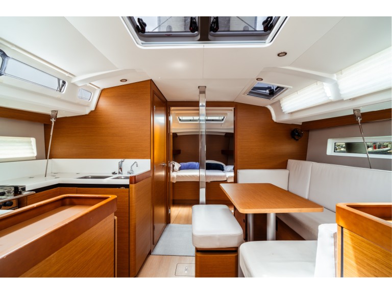 Vermietung Segelboot Jeanneau mit Führerschein