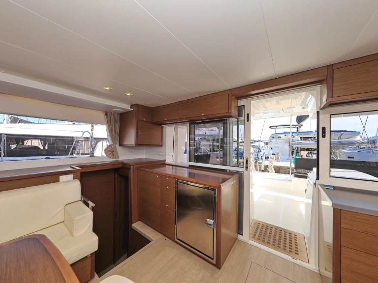 Ein Lagoon Lagoon 450 F mieten in Sukošan