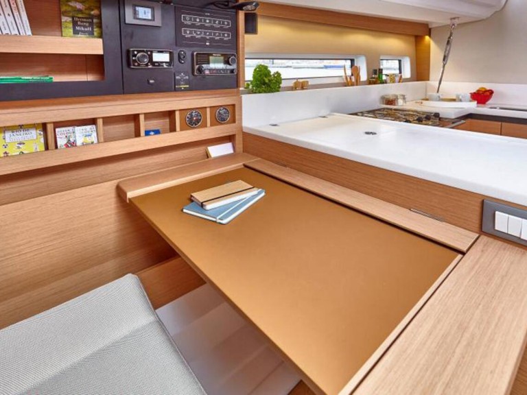 Segelboot mit oder ohne Skipper Jeanneau mieten in Sant Antoni de Portmany