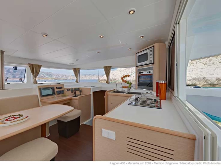 Katamaran mieten in Saint George's zum besten Preis