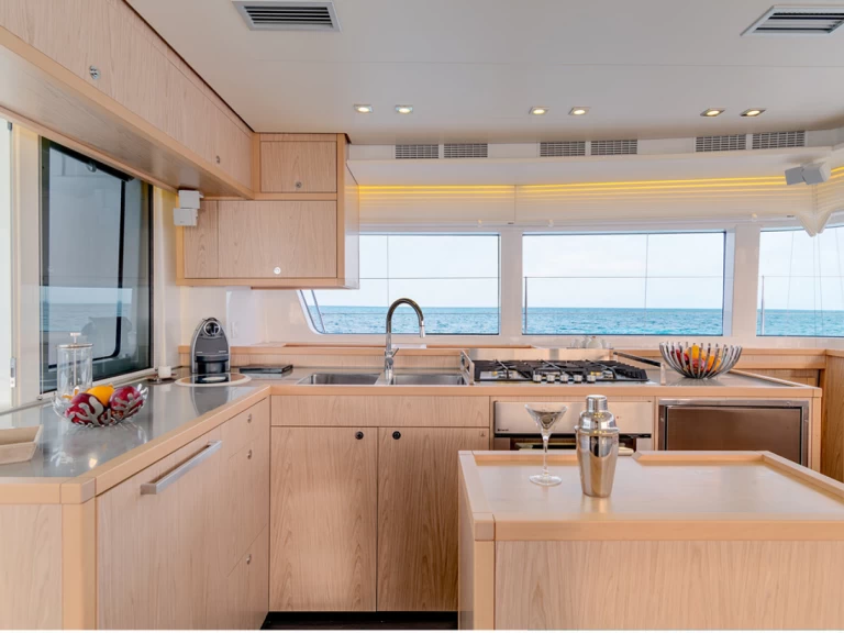 Katamaran mit oder ohne Skipper Lagoon mieten in Anse Marcel