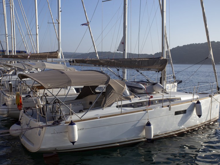 Bootsverleih Jeanneau Sun Odyssey 349 Pula Samboat