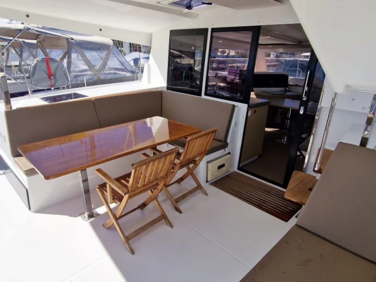 Katamaran mit oder ohne Skipper Fountaine Pajot mieten in Trogir