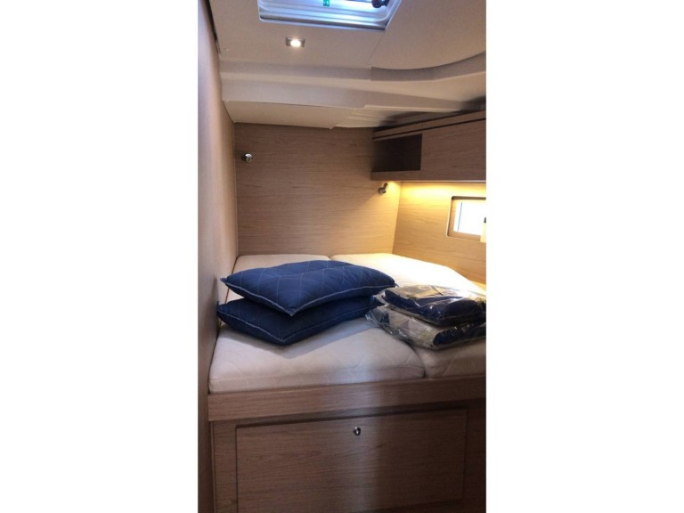 Vermietung Segelboot Bénéteau mit Führerschein