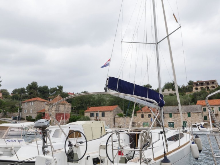 Ein Jeanneau Sun Odyssey 349 mieten in Rogač