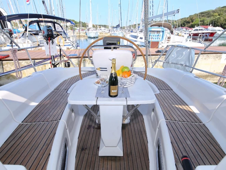 Segelboot mieten in Pula zum besten Preis