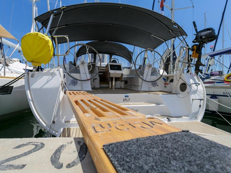 Ein Bavaria Cruiser 46 mieten in ACI Marina Split