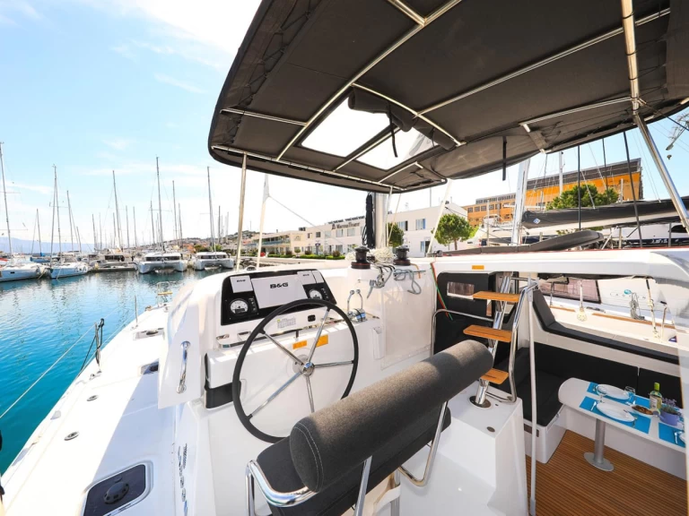 YachtCharter in Trogir - Lagoon Lagoon 42 auf SamBoat