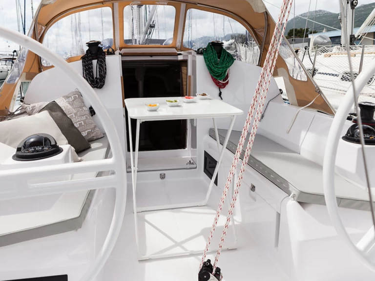 Elan Elan E3 mieten Kaštela