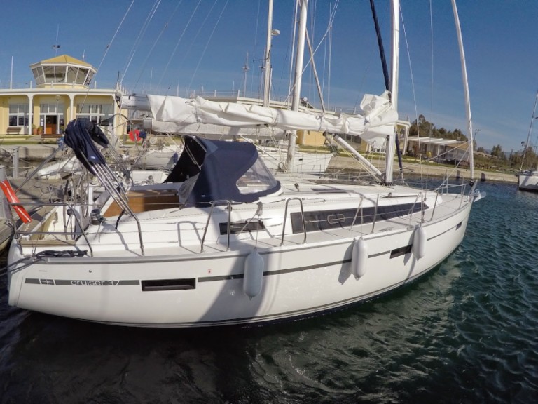 Vermietung Segelboot Bavaria mit Führerschein