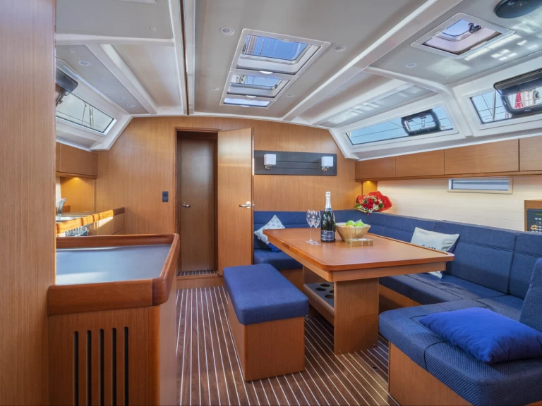 Segelboot mieten in Marina (City) - Bavaria Cruiser 46