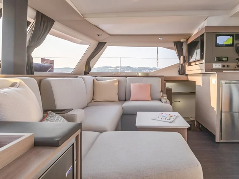 Katamaran mit oder ohne Skipper Fountaine Pajot mieten in Parham Town