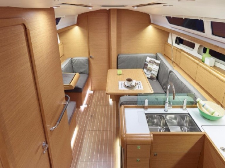 Segelboot mit oder ohne Skipper Jeanneau mieten in Praslin Island