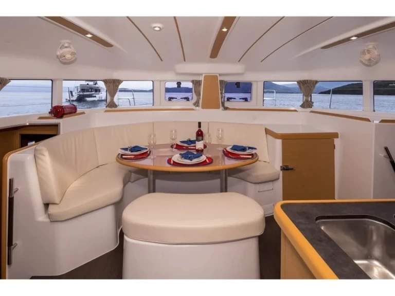 Katamaran mit oder ohne Skipper Lagoon mieten in Lefkáda