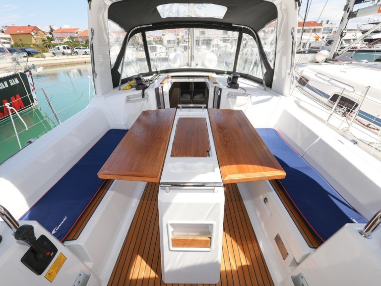 YachtCharter in Biograd na Moru - Bénéteau Oceanis 35.1 auf SamBoat