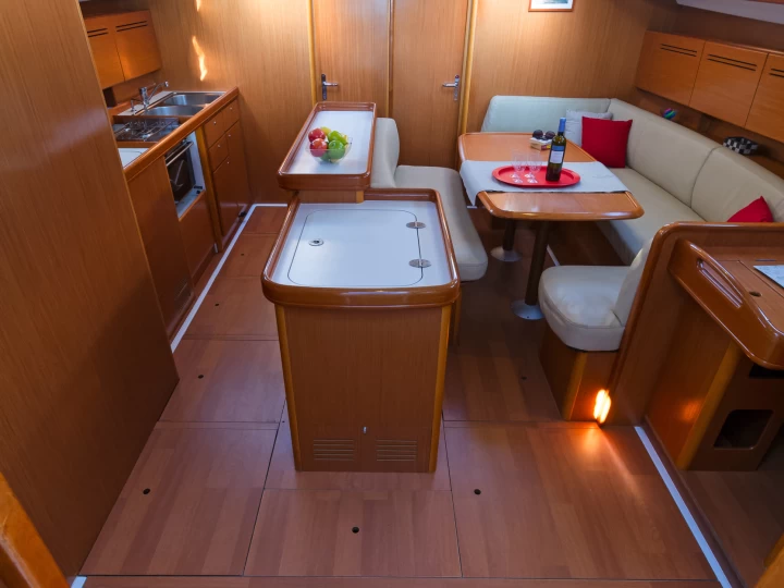 Segelboot mieten in Álimos - Bénéteau Cyclades 50.5